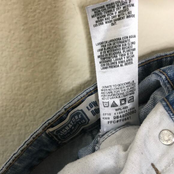 vintage y2k levi's low rise boot cut 6 size 6 light wash 90's 2000's - Picture 8 of 8